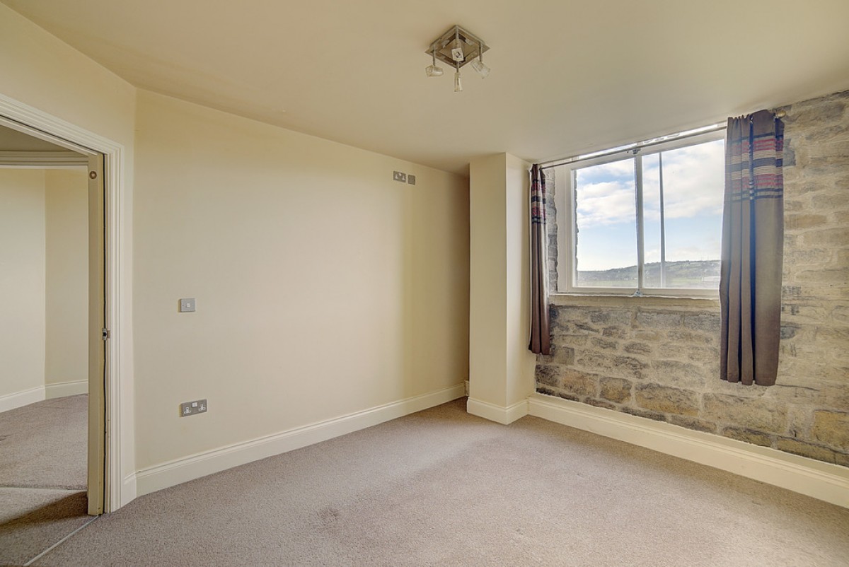 Heritage View, Lindley