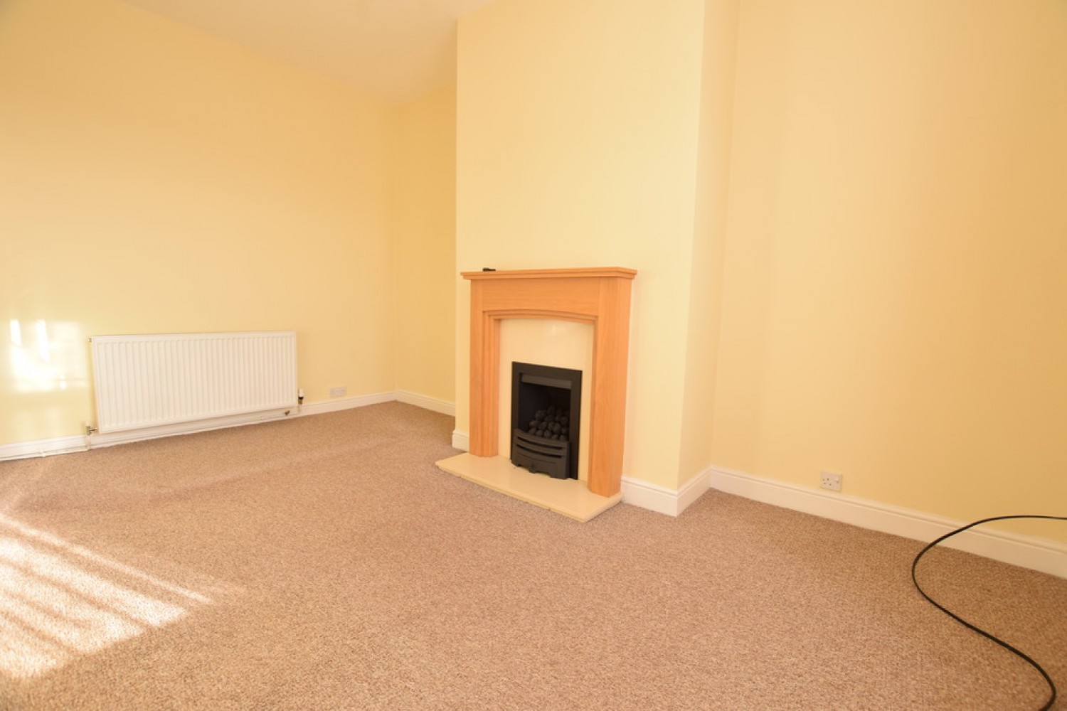 2 bedroom House for Letting Wellington Street, Lindley