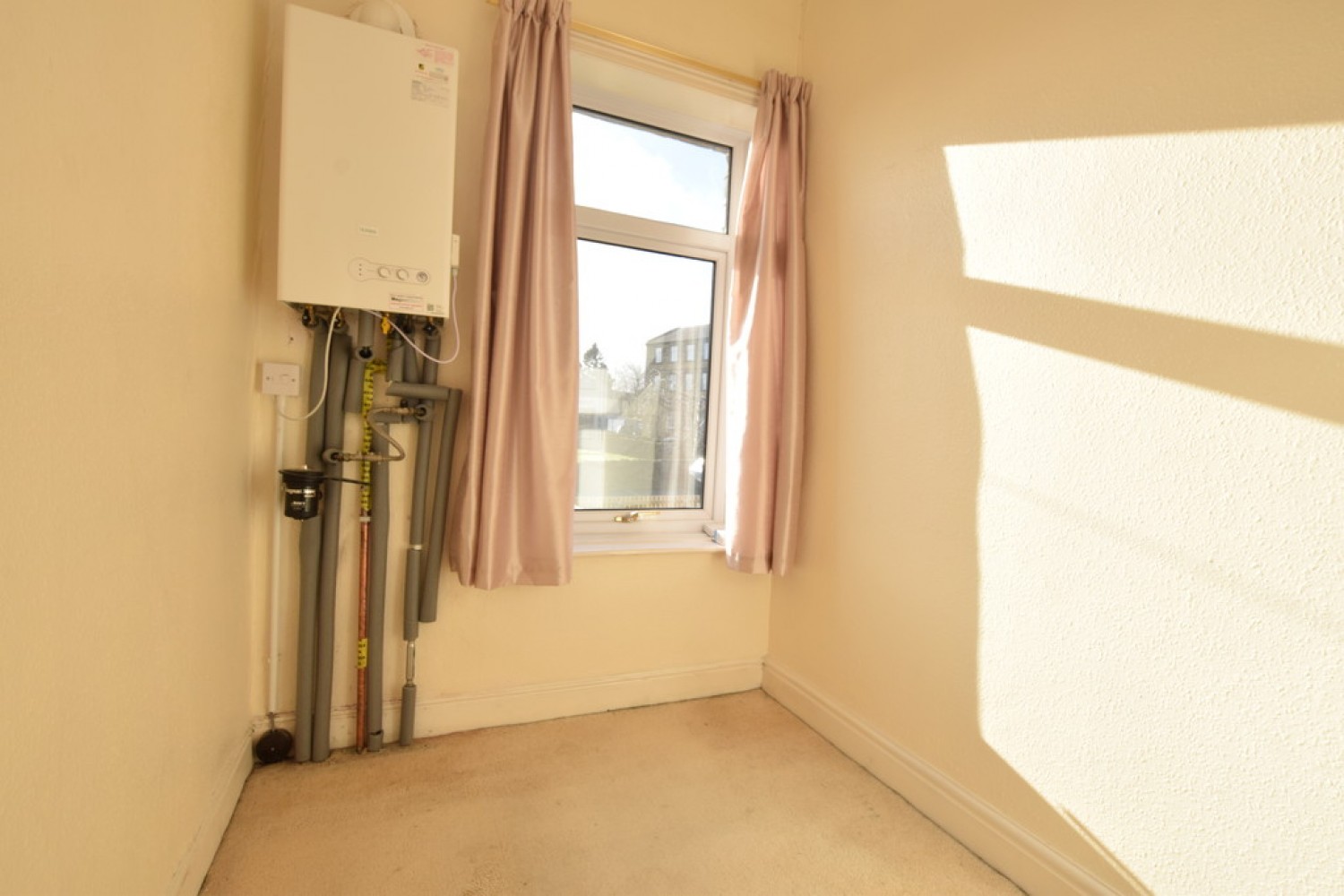 2 bedroom House for Letting Wellington Street, Lindley
