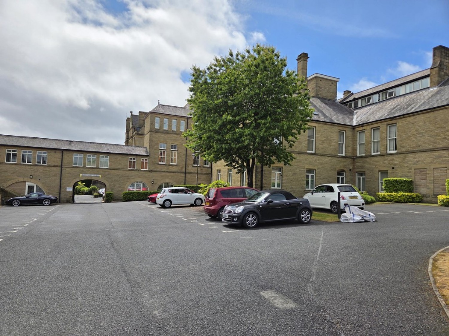 Richmond House, Halifax