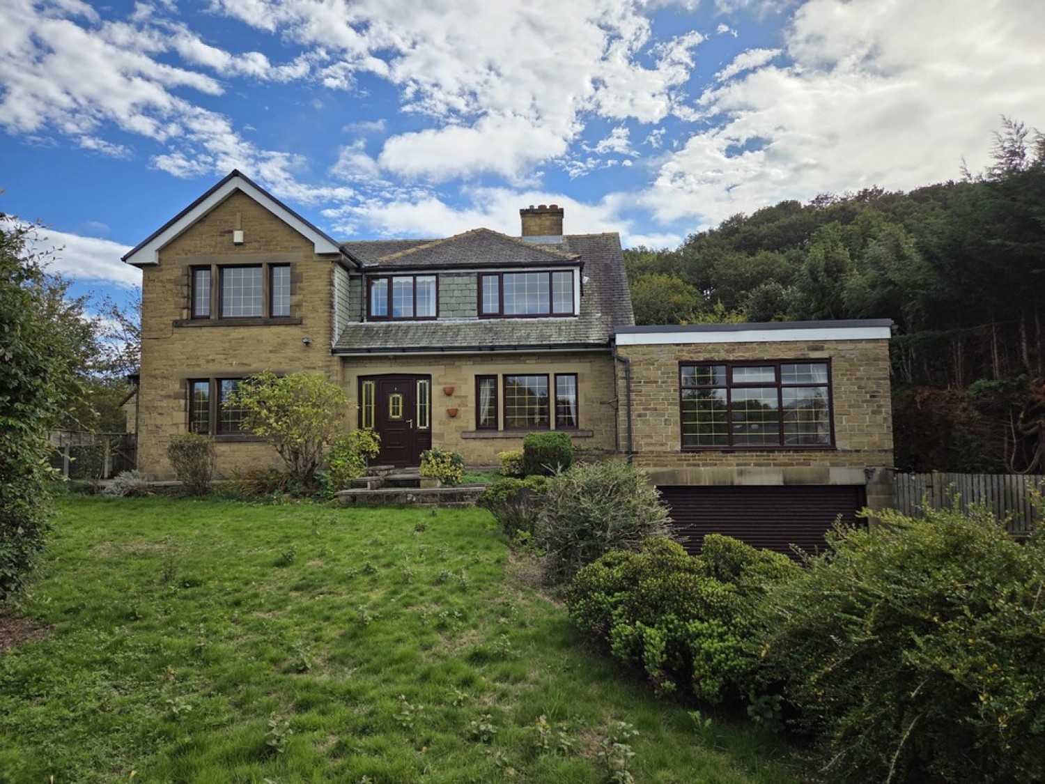 4 bedroom House for Letting Albany Drive, Dalton