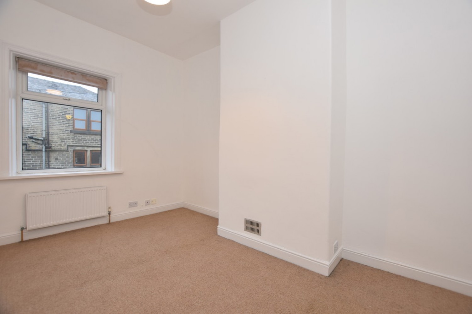 2 bedroom House for Letting Pickford Street, Milnsbridge