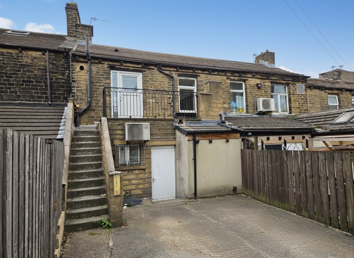1 bedroom Flat for Letting Lidget Street, Lindley