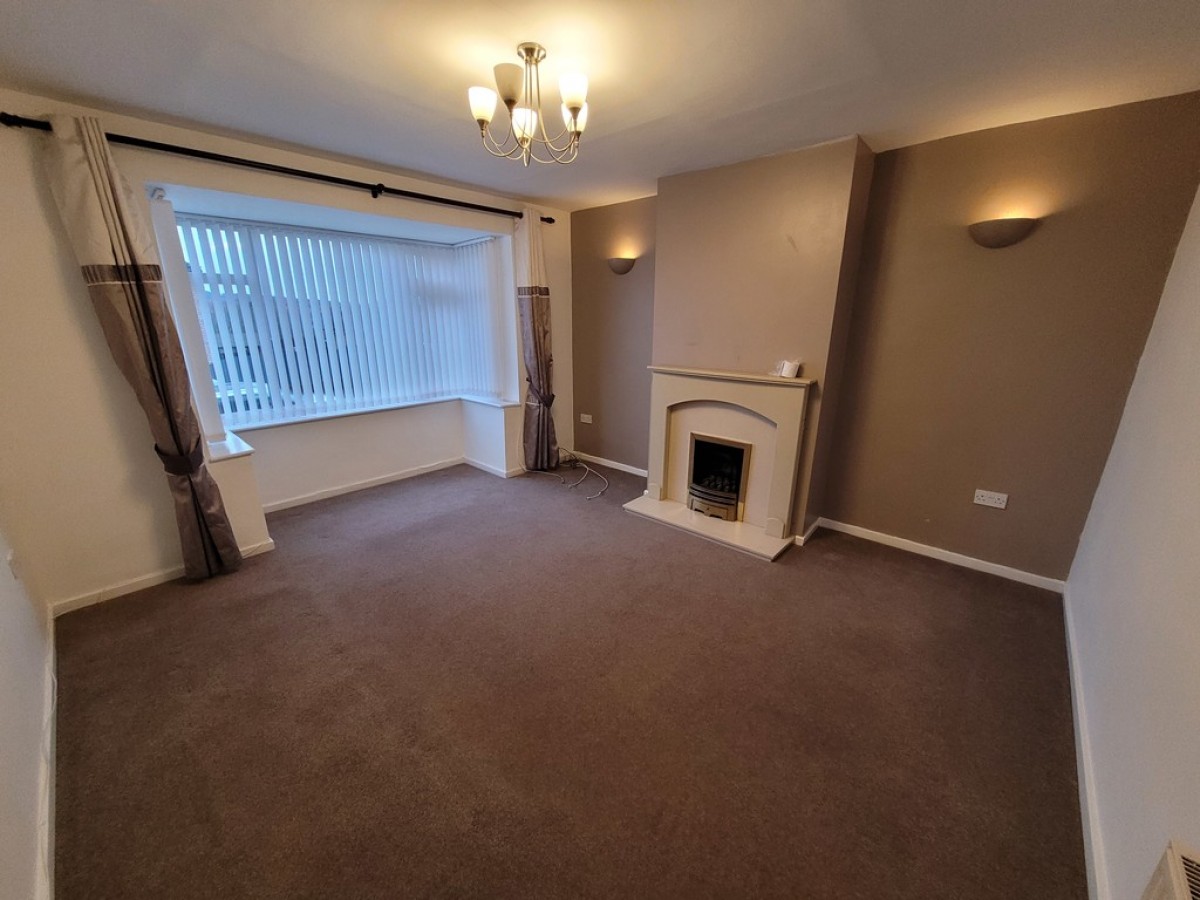 Woodlands Road, Lepton