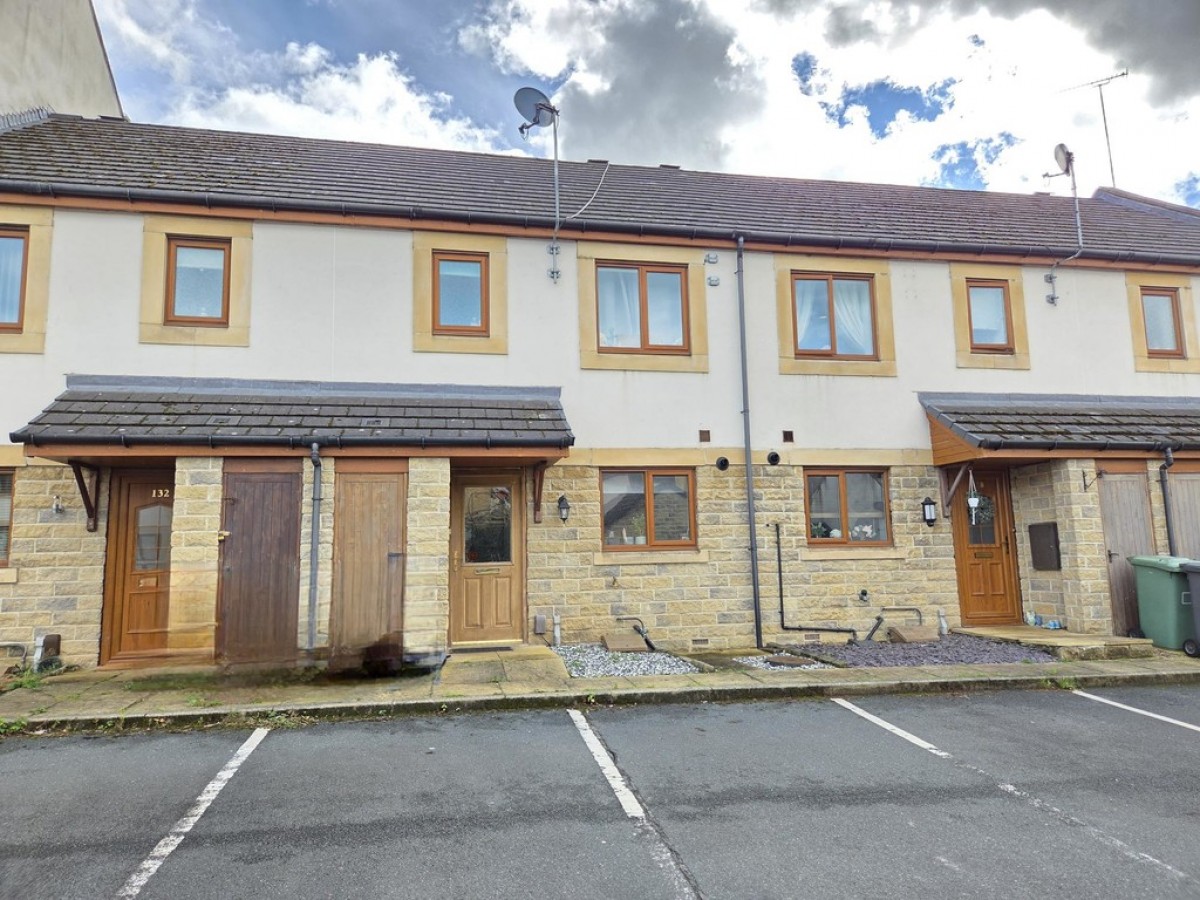 Greenlea Court, Dalton