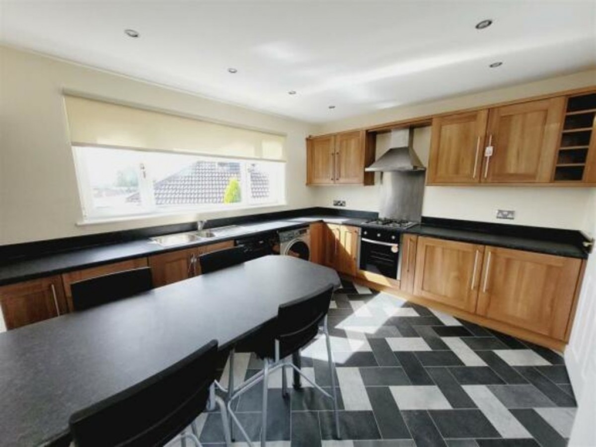 Heaton Drive, Kirkheaton