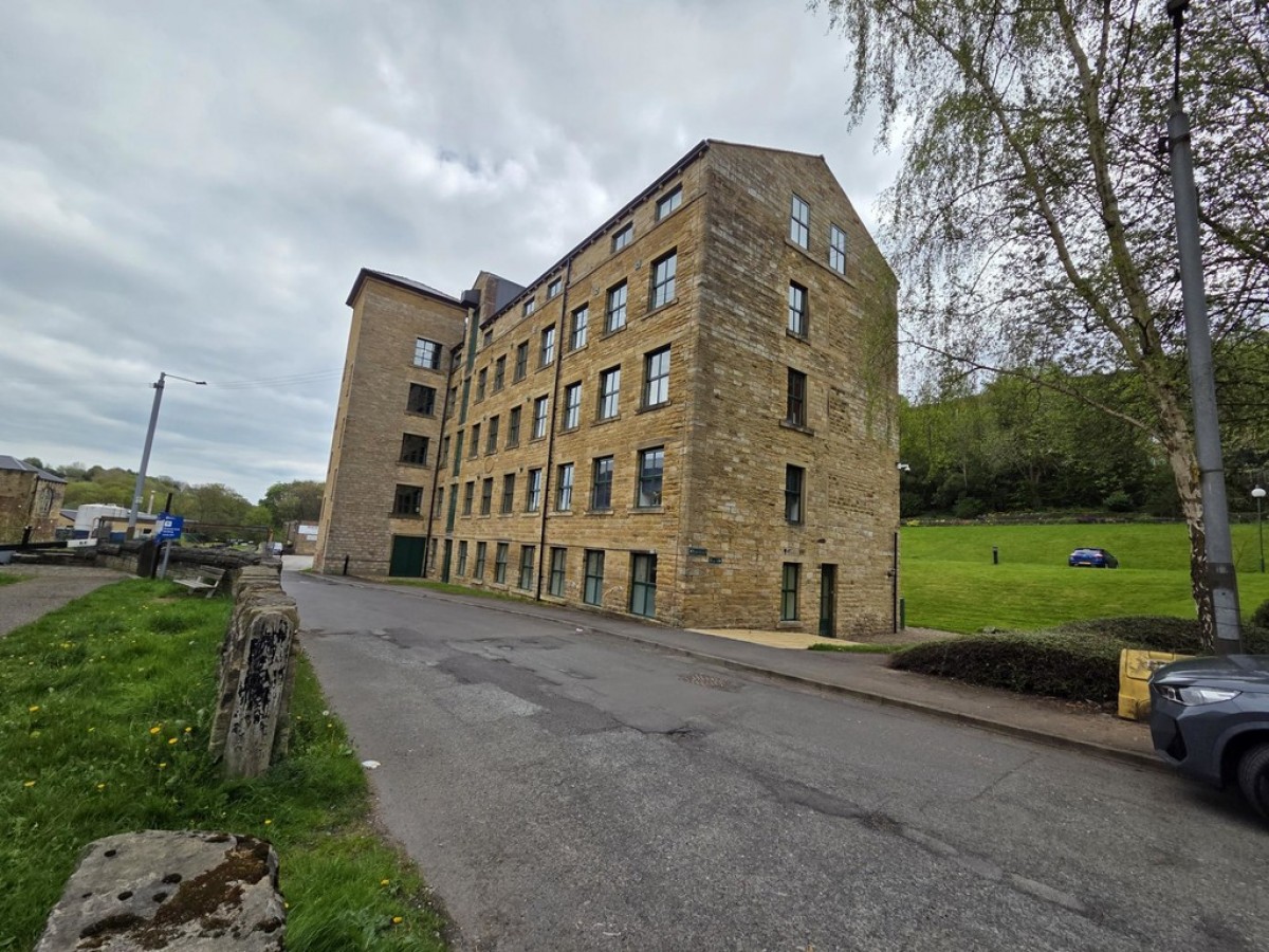 Navigation Rise, Milnsbridge