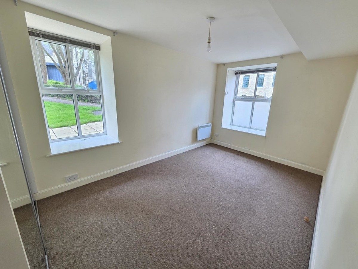 Navigation Rise, Milnsbridge