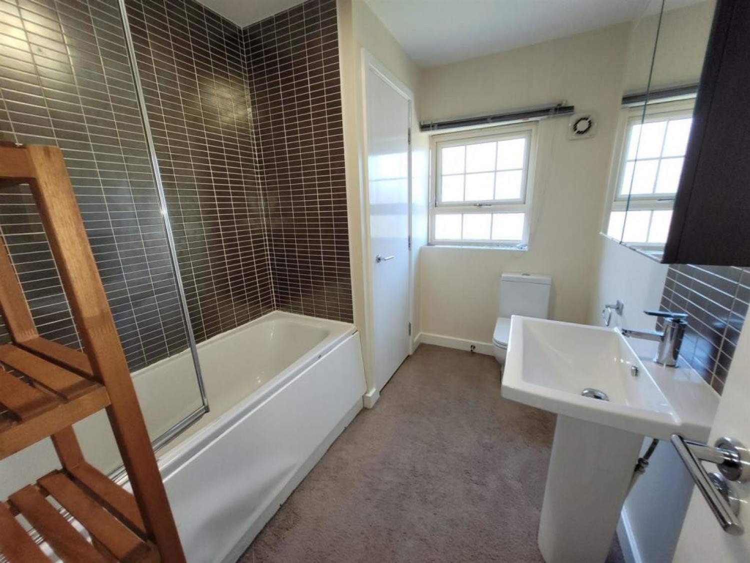 3 bedroom House for Letting Norfolk Avenue, Ferndale