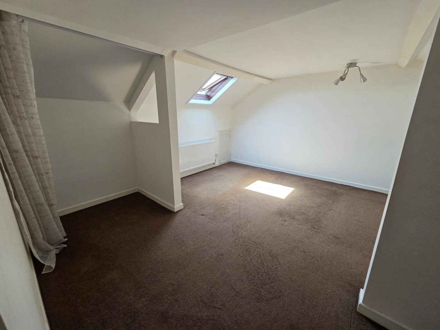 3 bedroom House in New Hey Road, Lindley