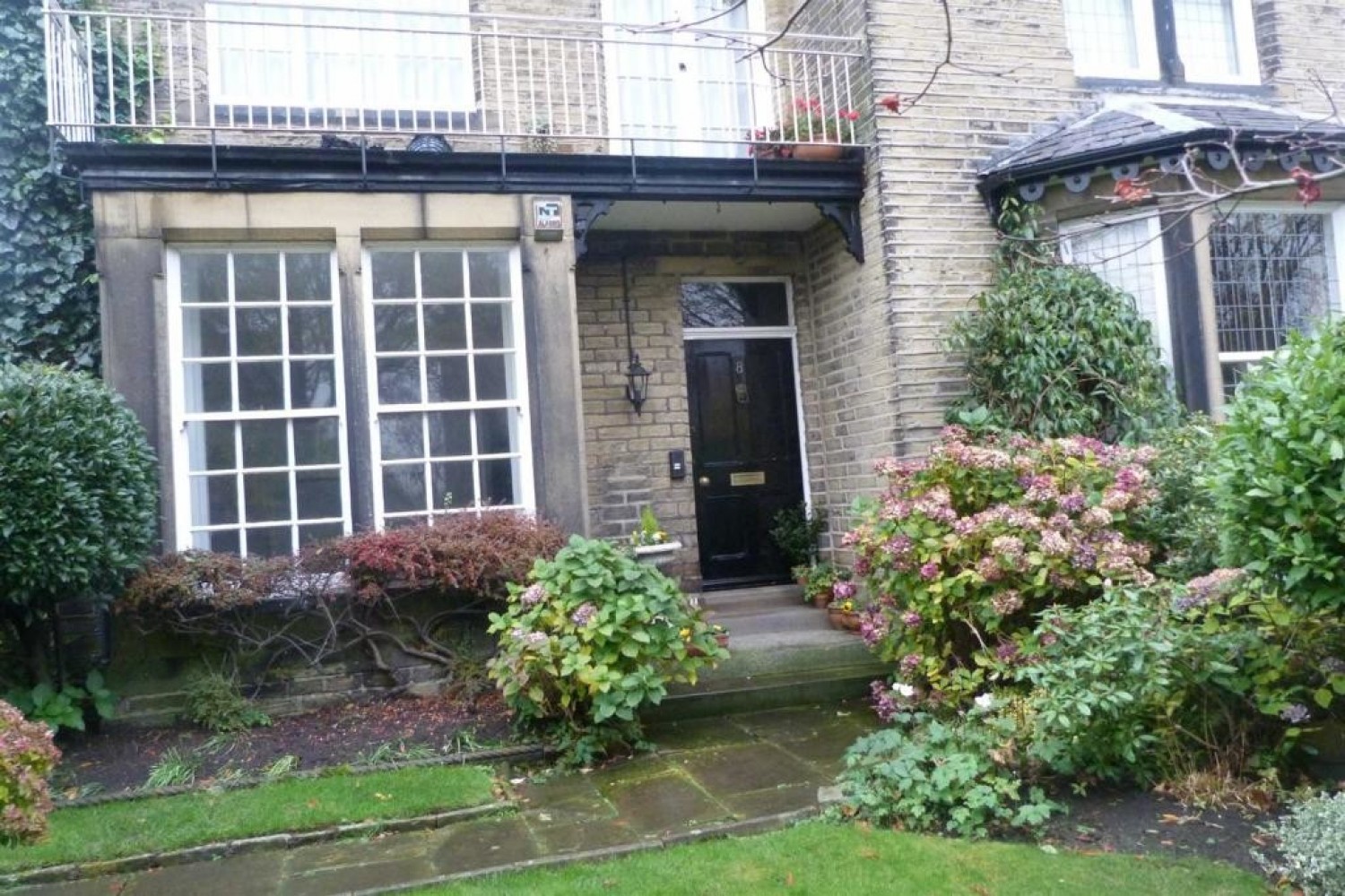 1 bedroom Flat for Letting Heaton Road , Gledholt, Huddersfield