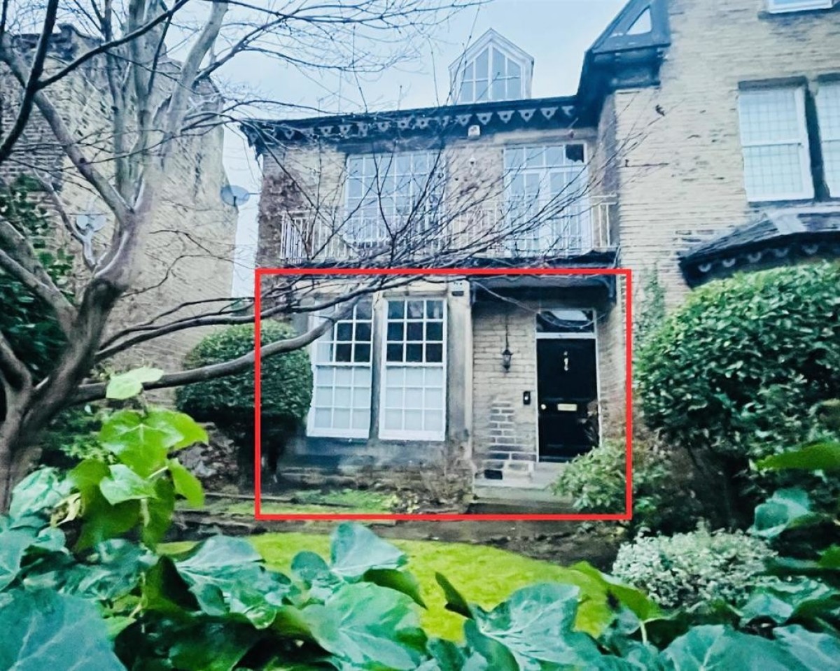 Heaton Road , Gledholt, Huddersfield