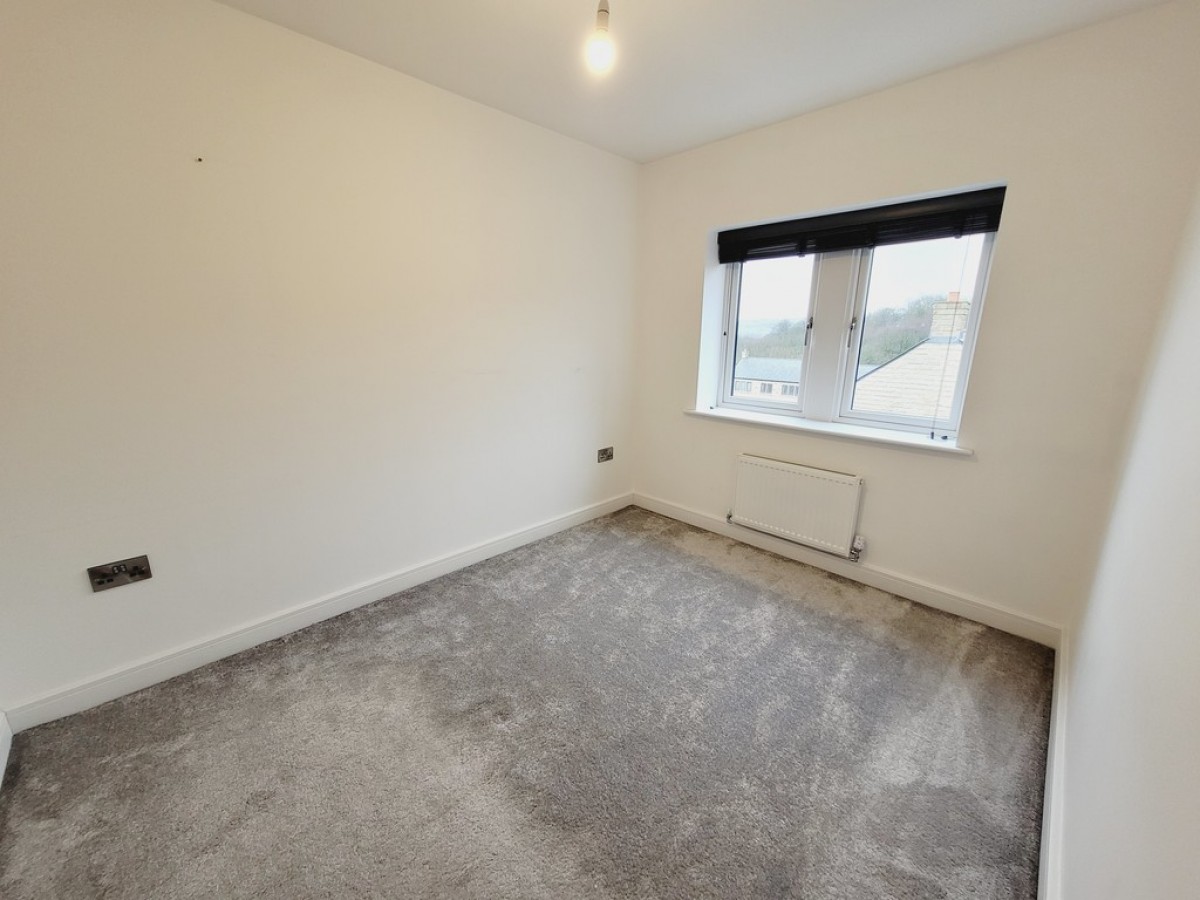 Hillcrest View, Golcar