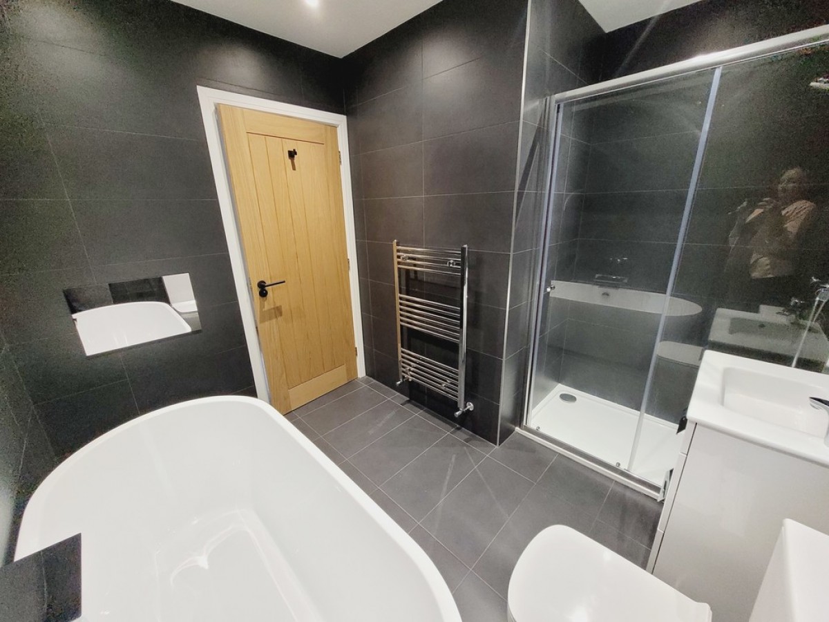 Hillcrest View, Golcar