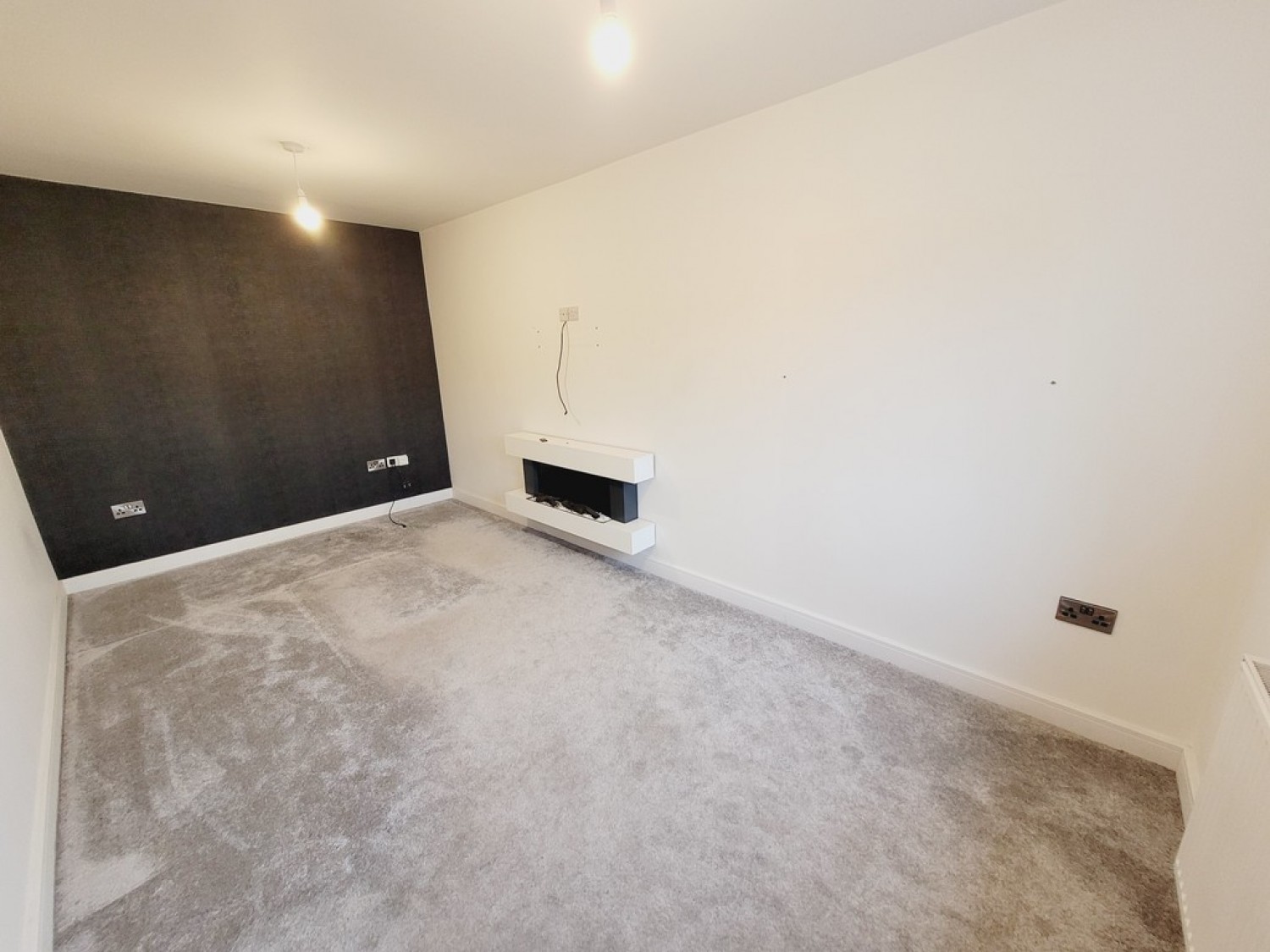 Hillcrest View, Golcar