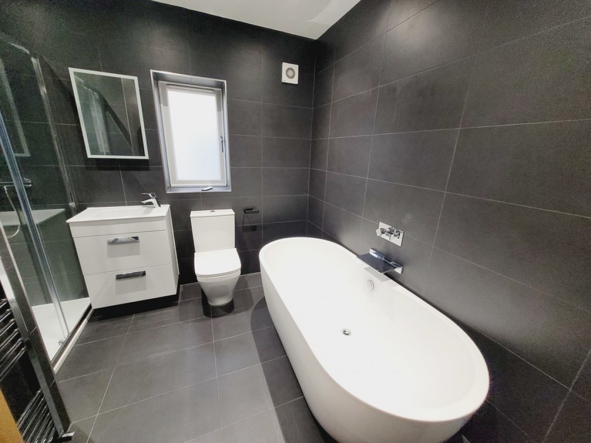 Hillcrest View, Golcar