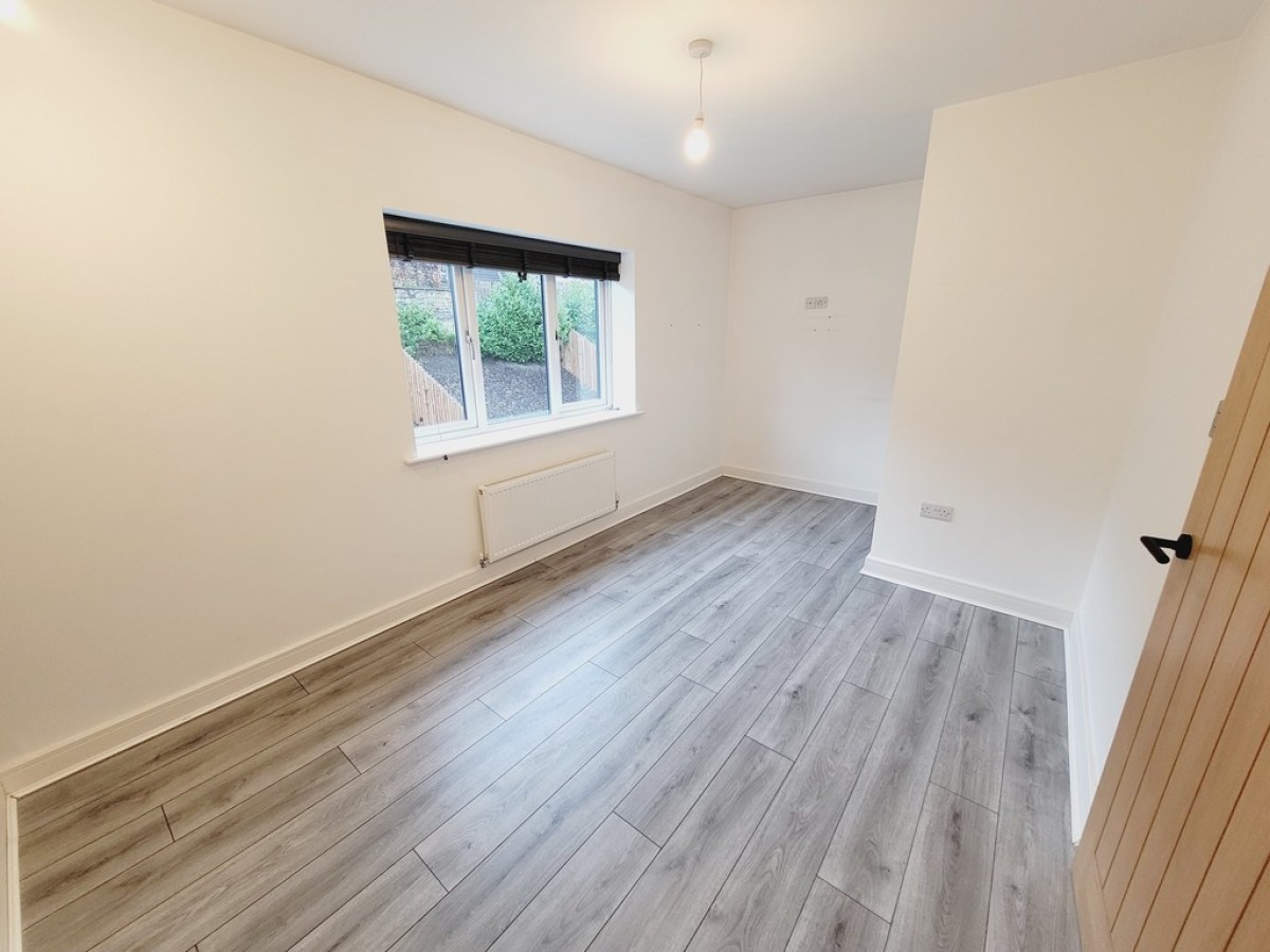 Hillcrest View, Golcar