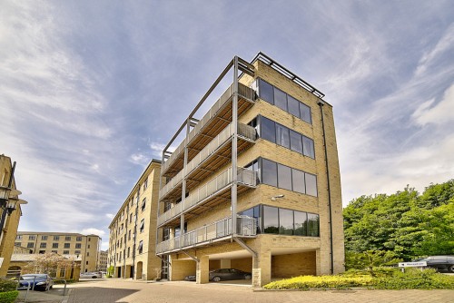 The Melting Point, Commercial Street