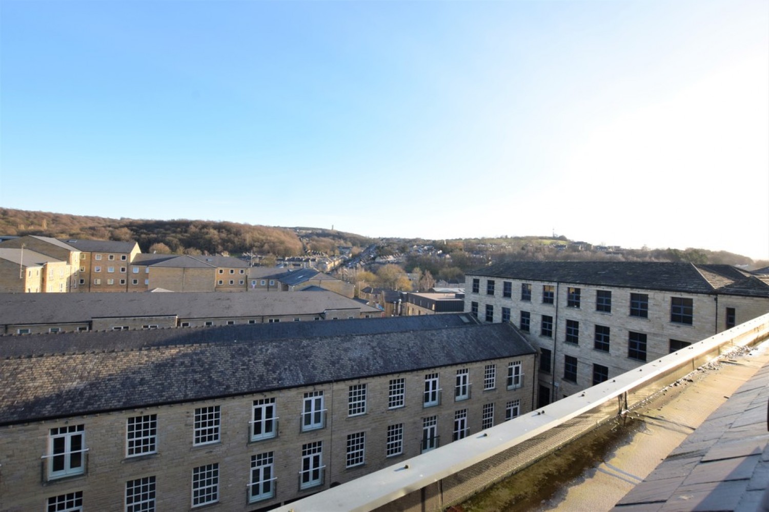 The Melting Point, Commercial Street