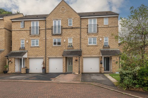 Hanby Close, Fenay Bridge