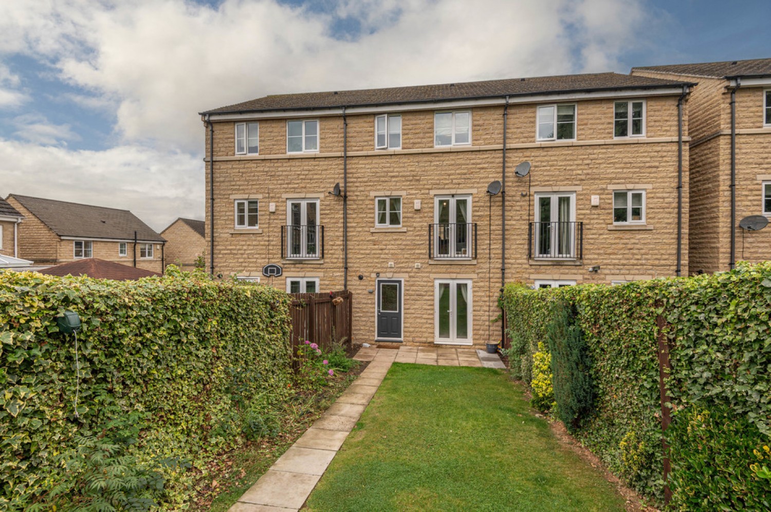 Hanby Close, Fenay Bridge