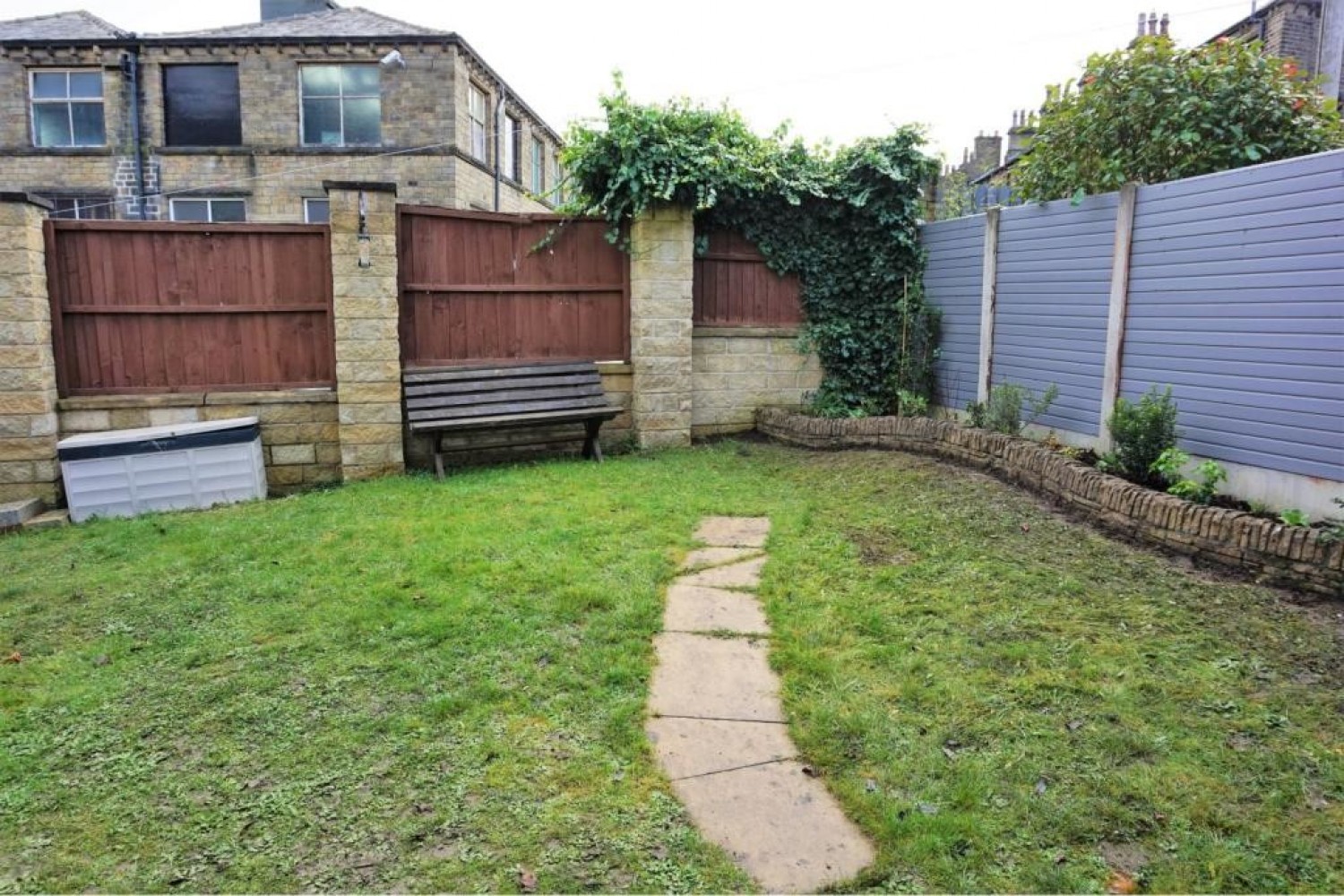 Sunny Bank View, Longwood