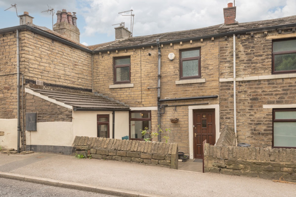 Wakefield Road, Fenay Bridge