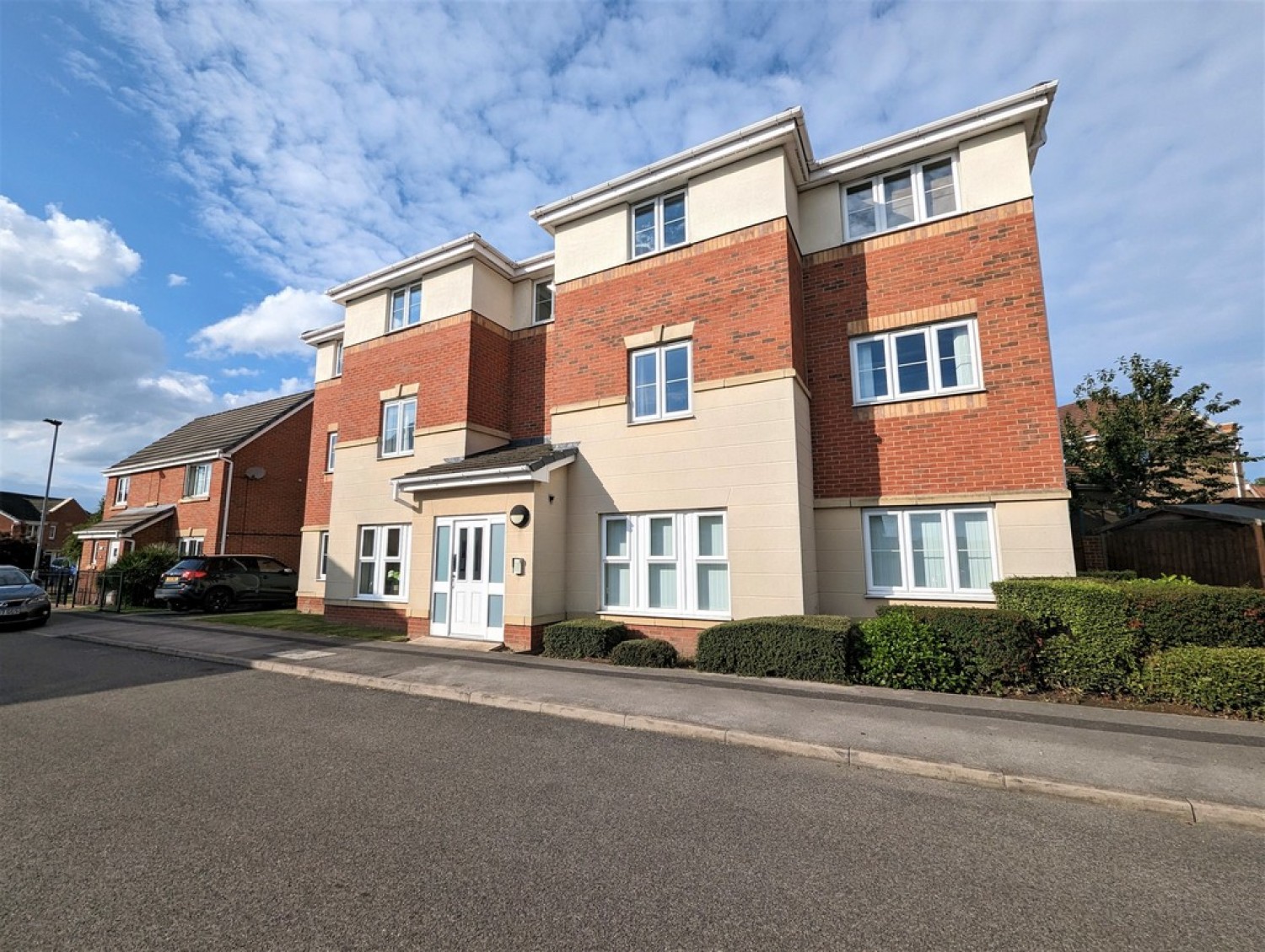 2 bedroom Flat for Letting Fenton House, Athersley