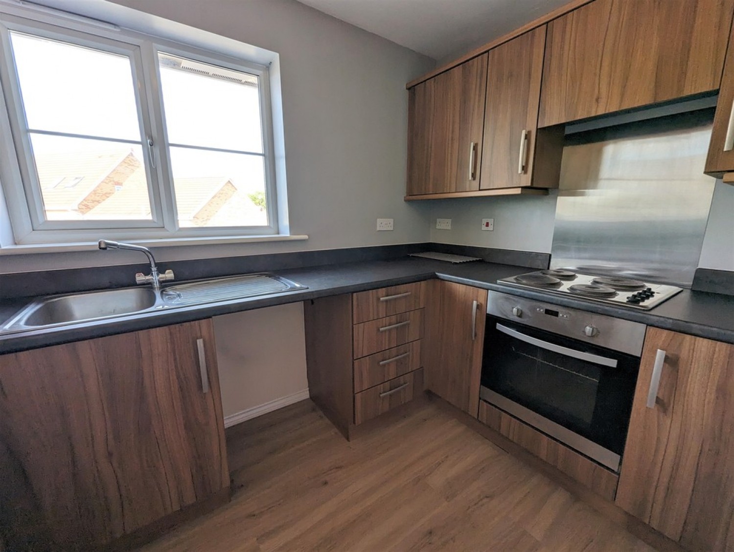 2 bedroom Flat for Letting Fenton House, Athersley