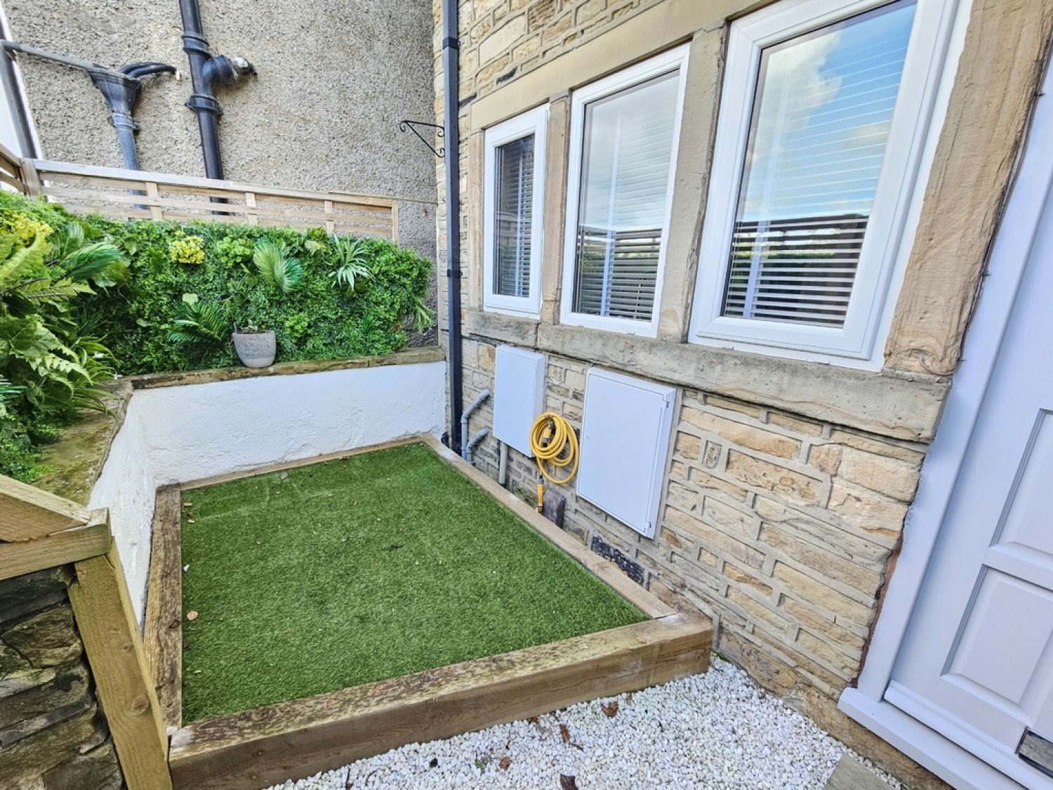 2 bedroom House for Letting Kitson Hill Road, Mirfield