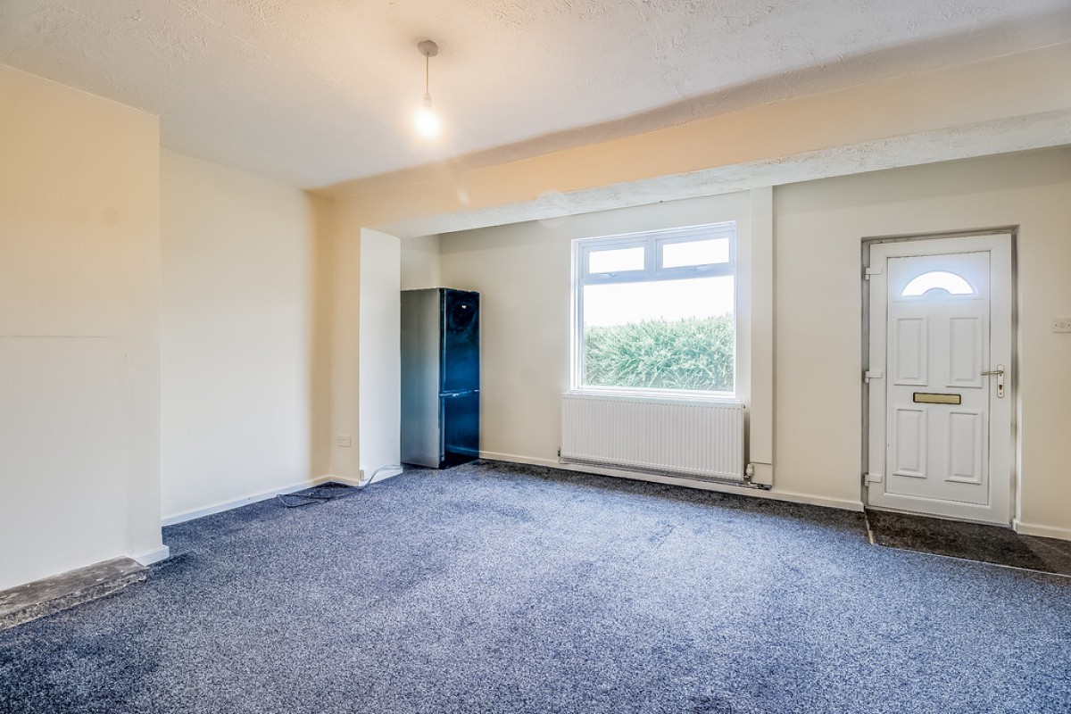 Wakefield Road, Grange Moor, Wakefield, WF4 4DS