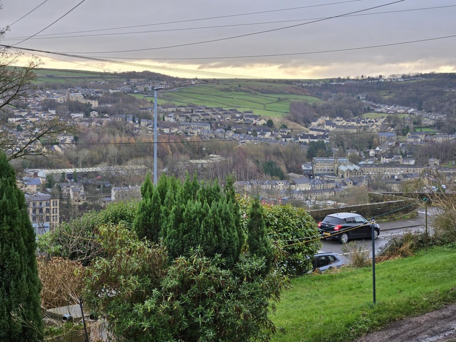 Lower Wellhouse, Golcar