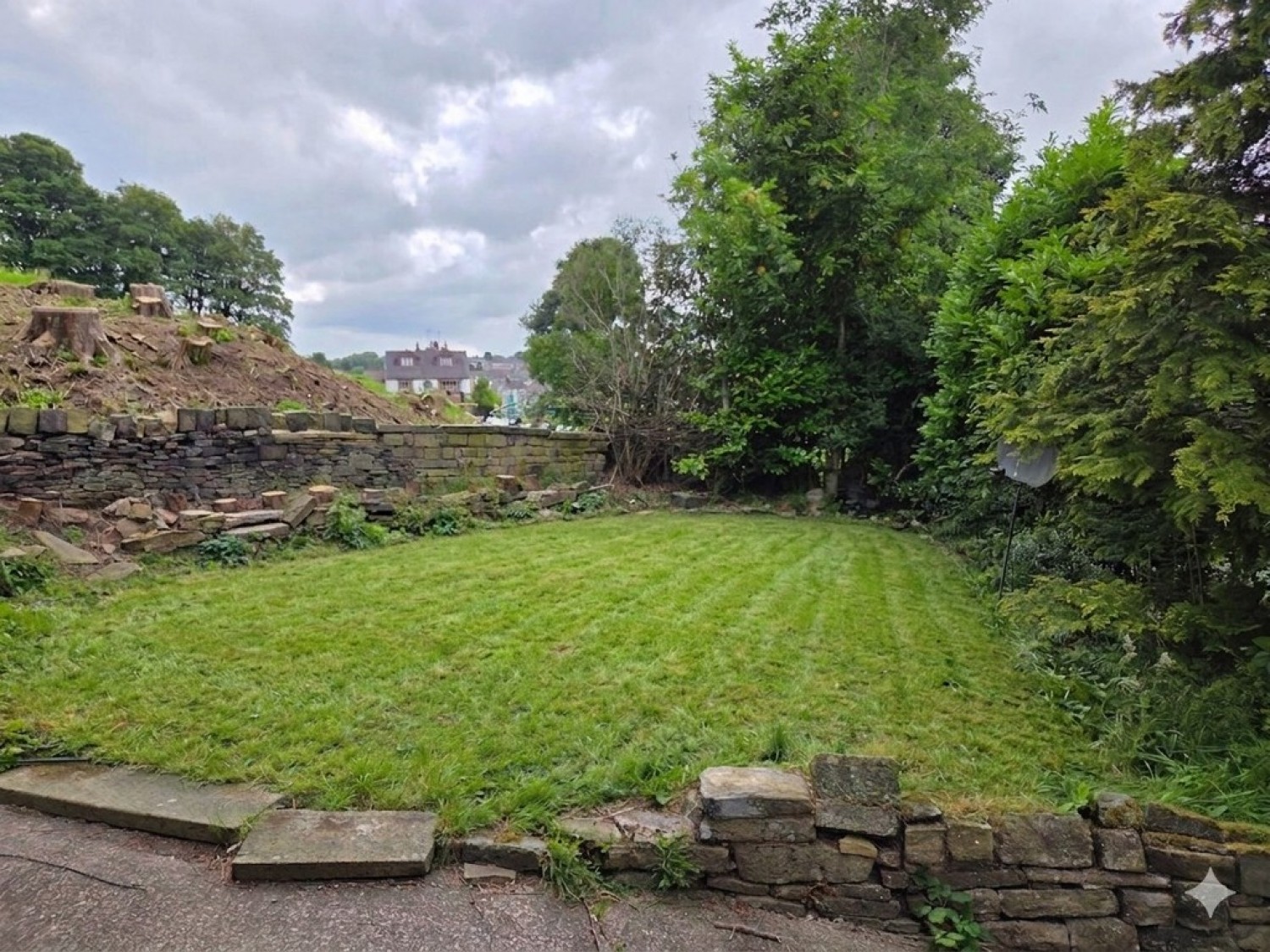 2 bedroom House for Letting Park Road, Cowlersley