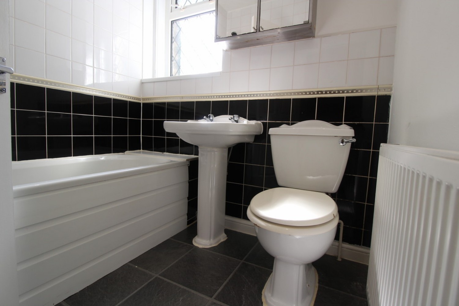 2 bedroom House for Letting Park Road, Cowlersley