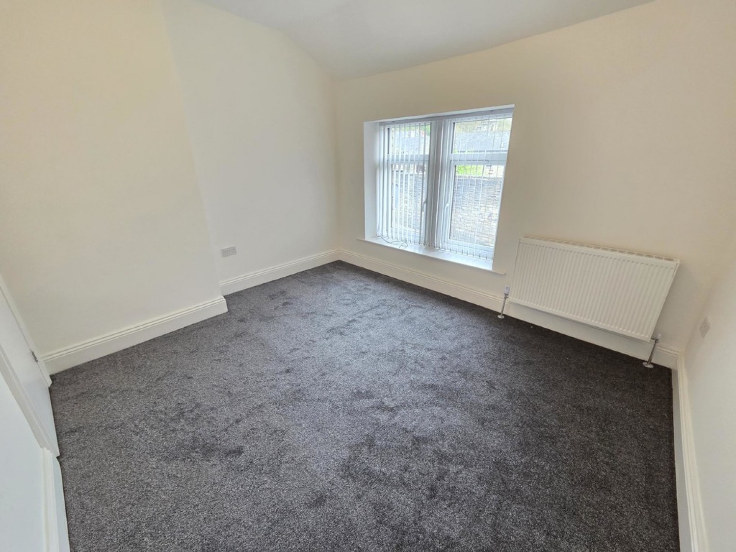 1 bedroom House for Letting Penistone Road, New Mill, Holmfirth, HD9 7JR