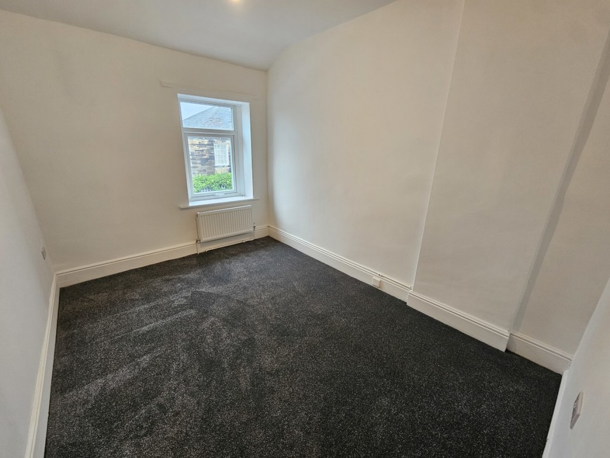 Northgate, Almondbury, Huddersfield, HD5 8RX