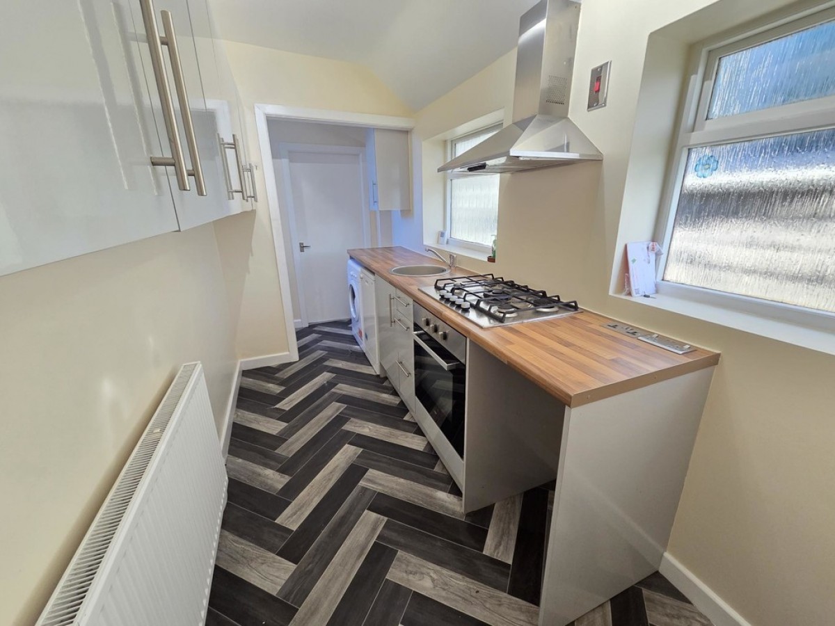 New Hey Road, Oakes, Huddersfield, HD3 4DB