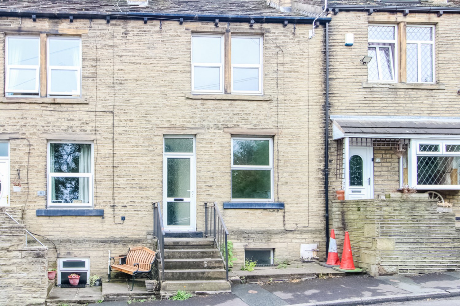 2 bedroom House for Letting Dalton Bank Road, Huddersfield