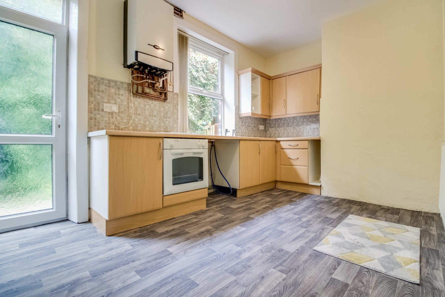 2 bedroom House for Letting Dalton Bank Road, Huddersfield