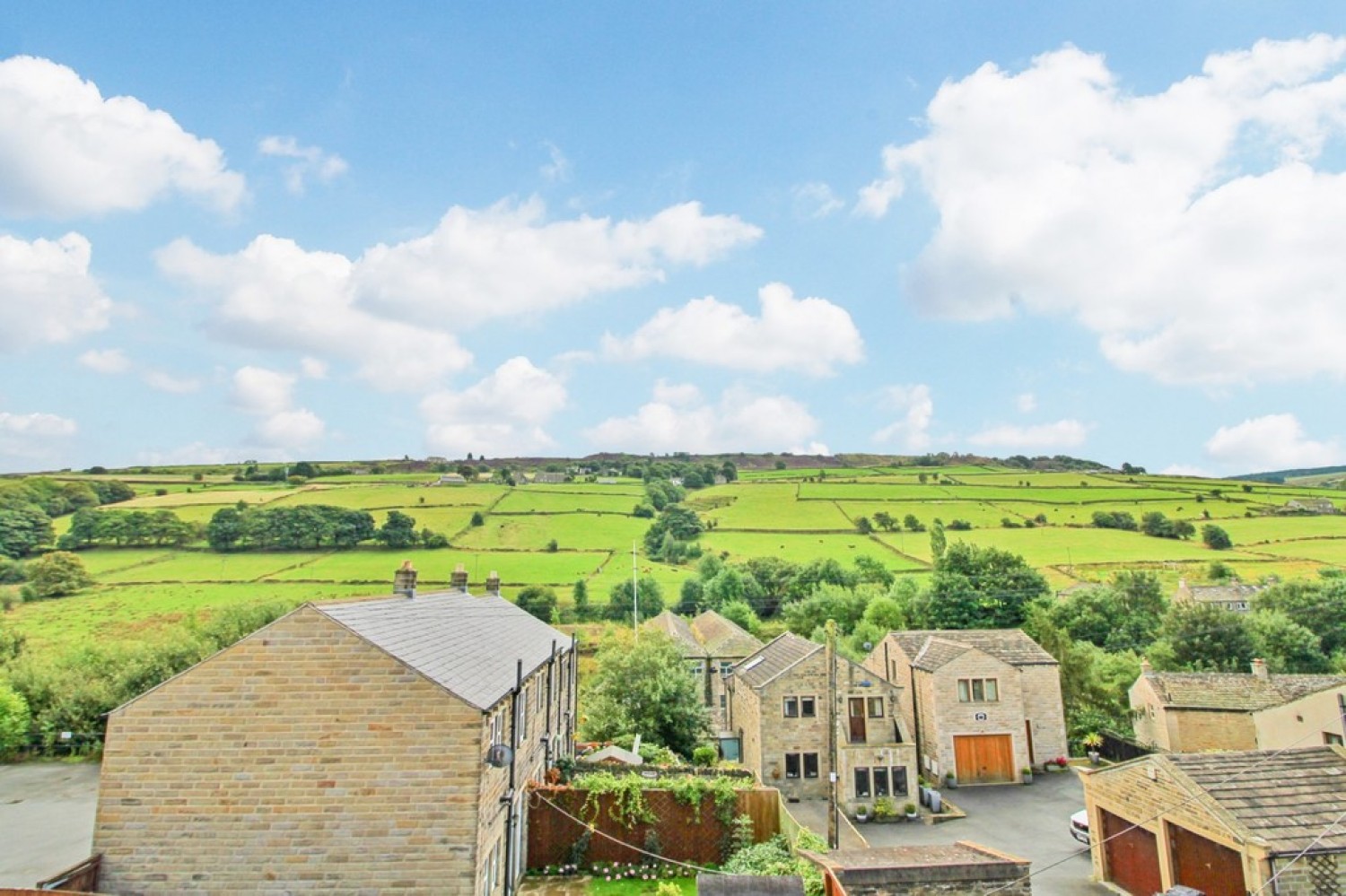 Woodhead Road, Holmbridge, Holmfirth