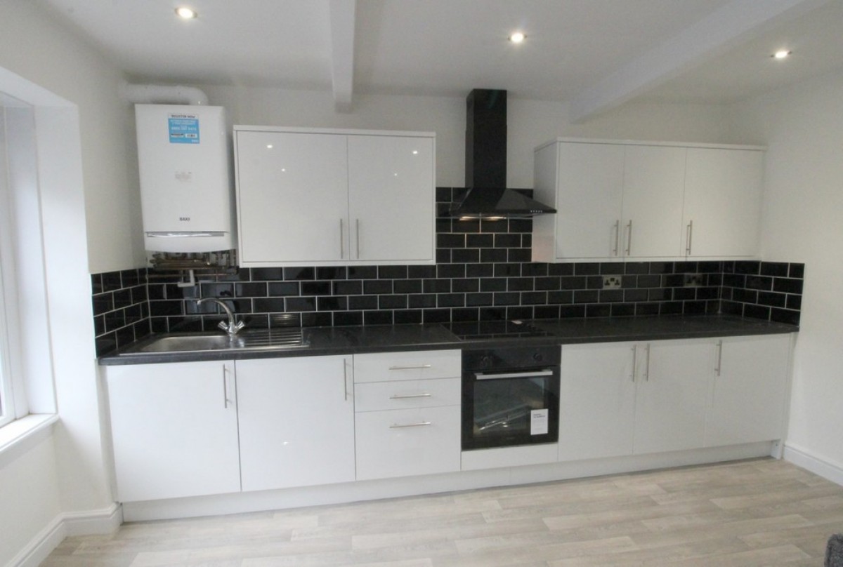 Laund Road, Salendine Nook