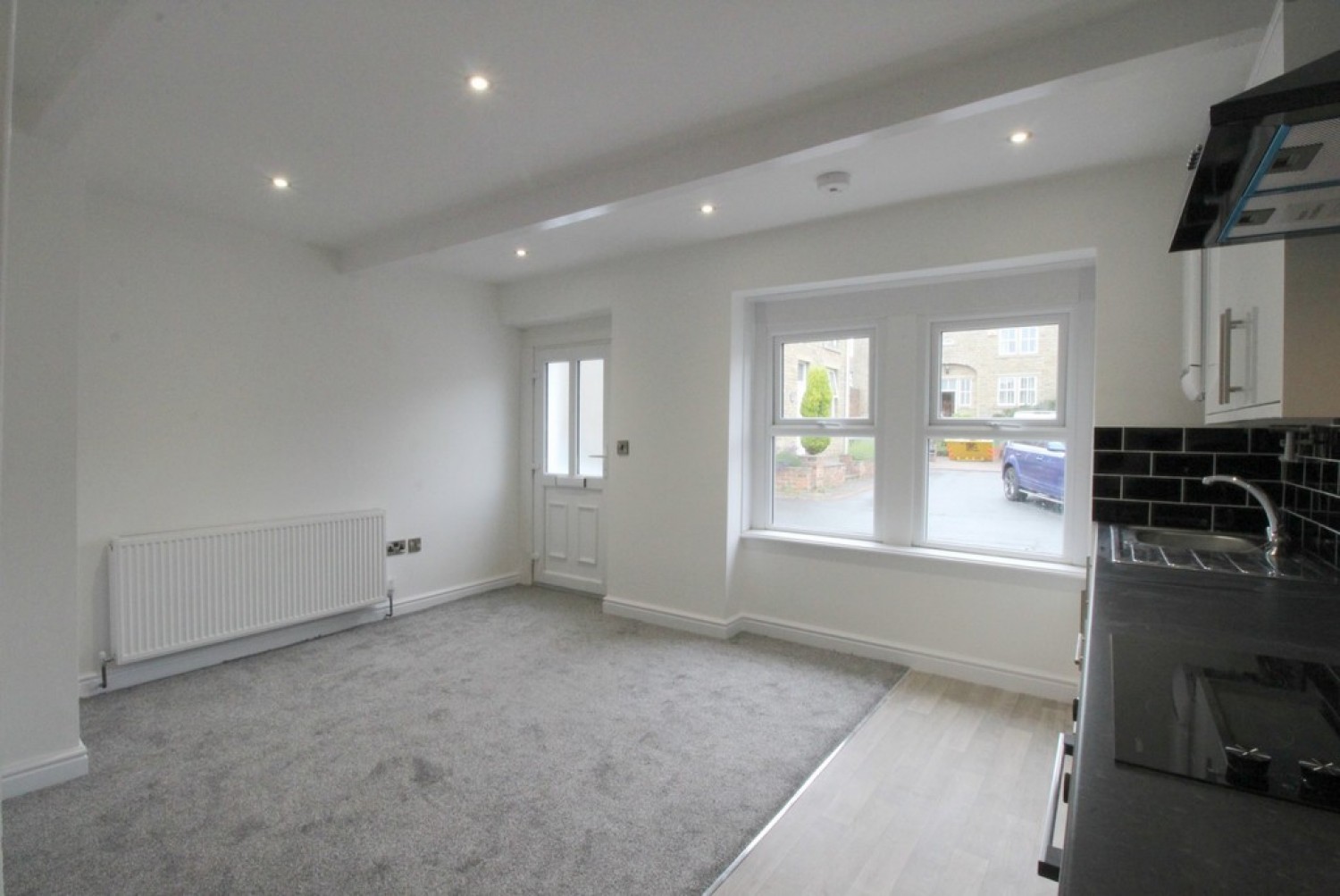 Laund Road, Salendine Nook