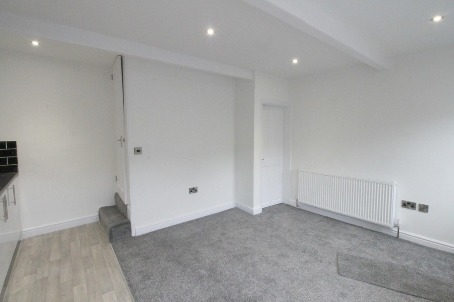 Laund Road, Salendine Nook