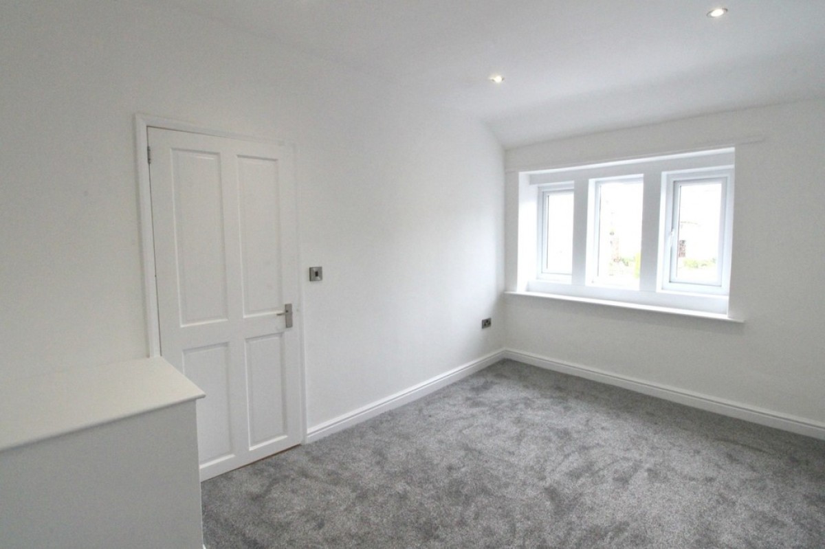 Laund Road, Salendine Nook