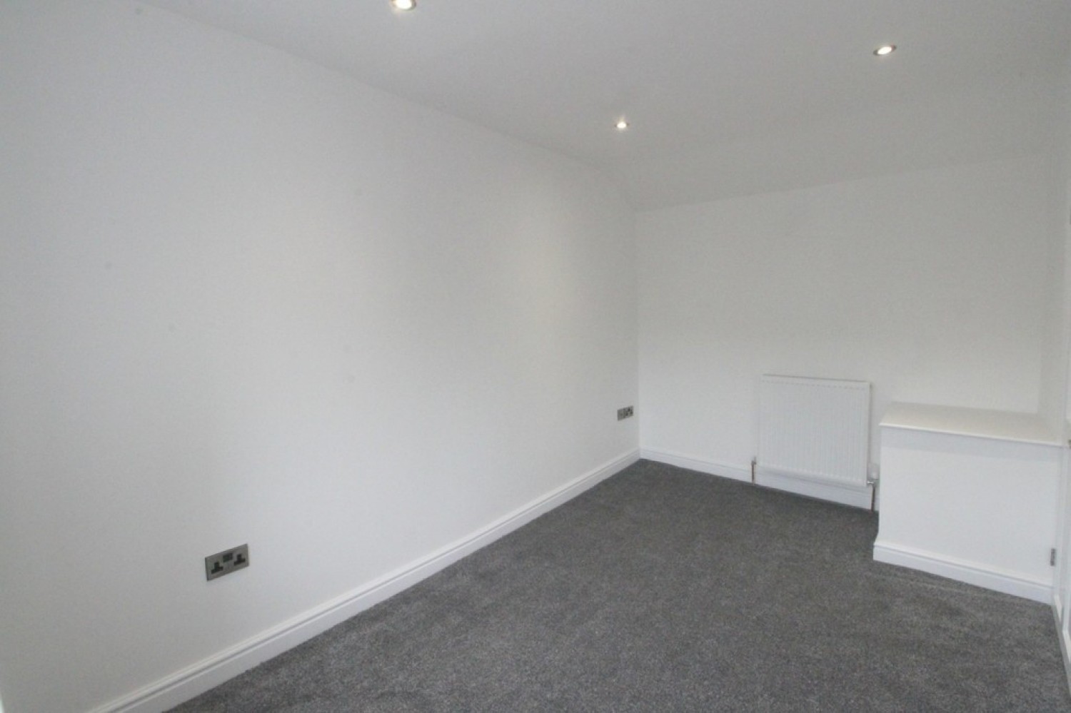 Laund Road, Salendine Nook