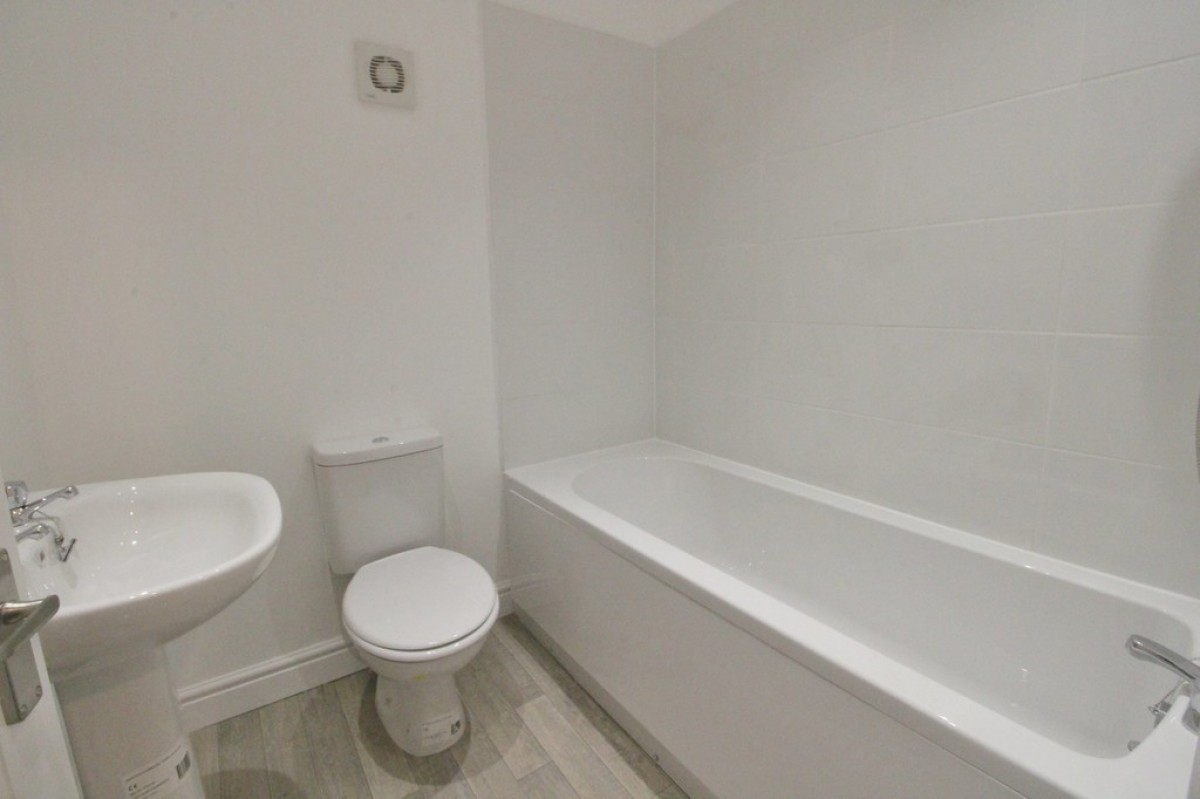 Laund Road, Salendine Nook