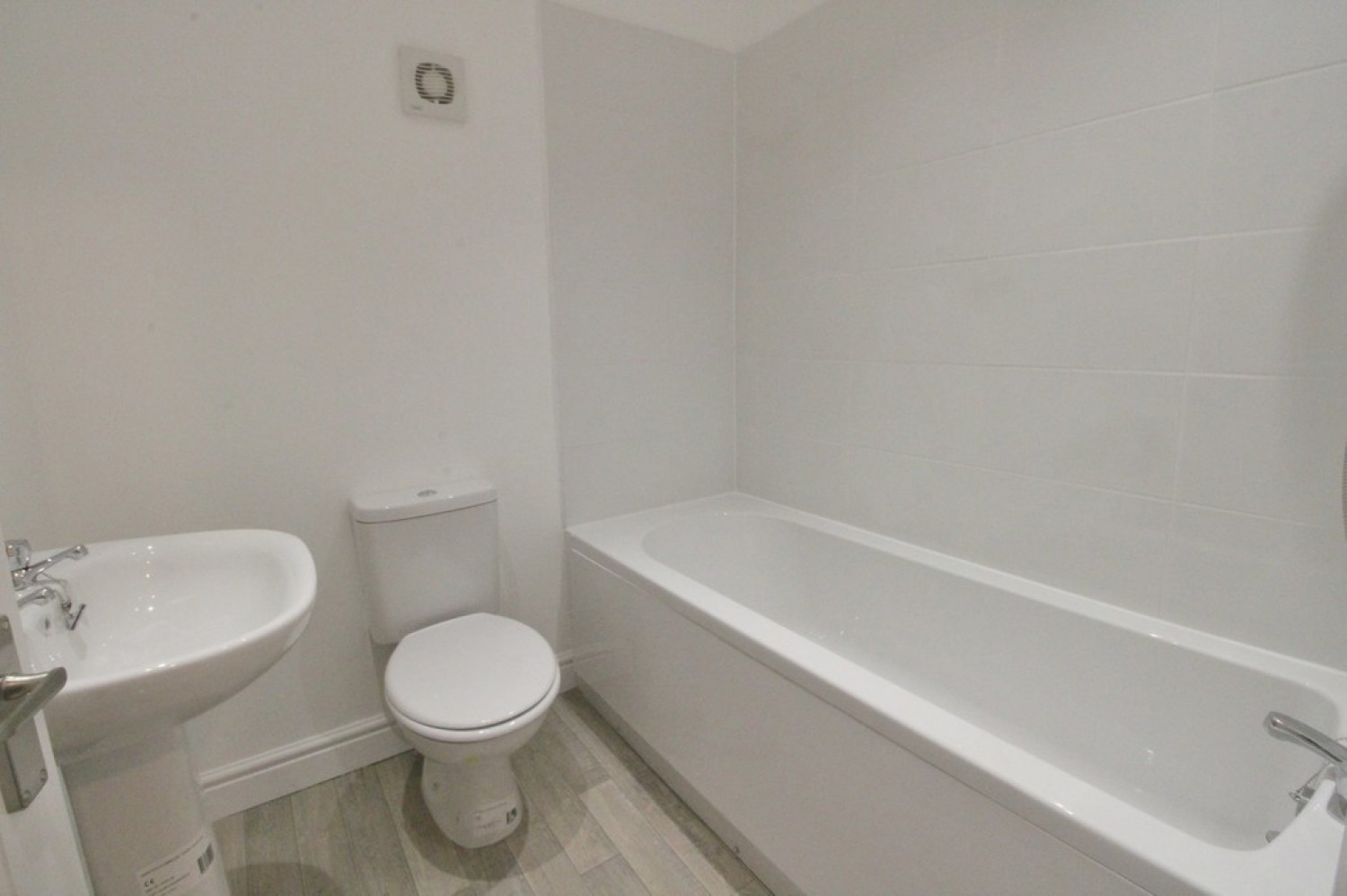 Laund Road, Salendine Nook