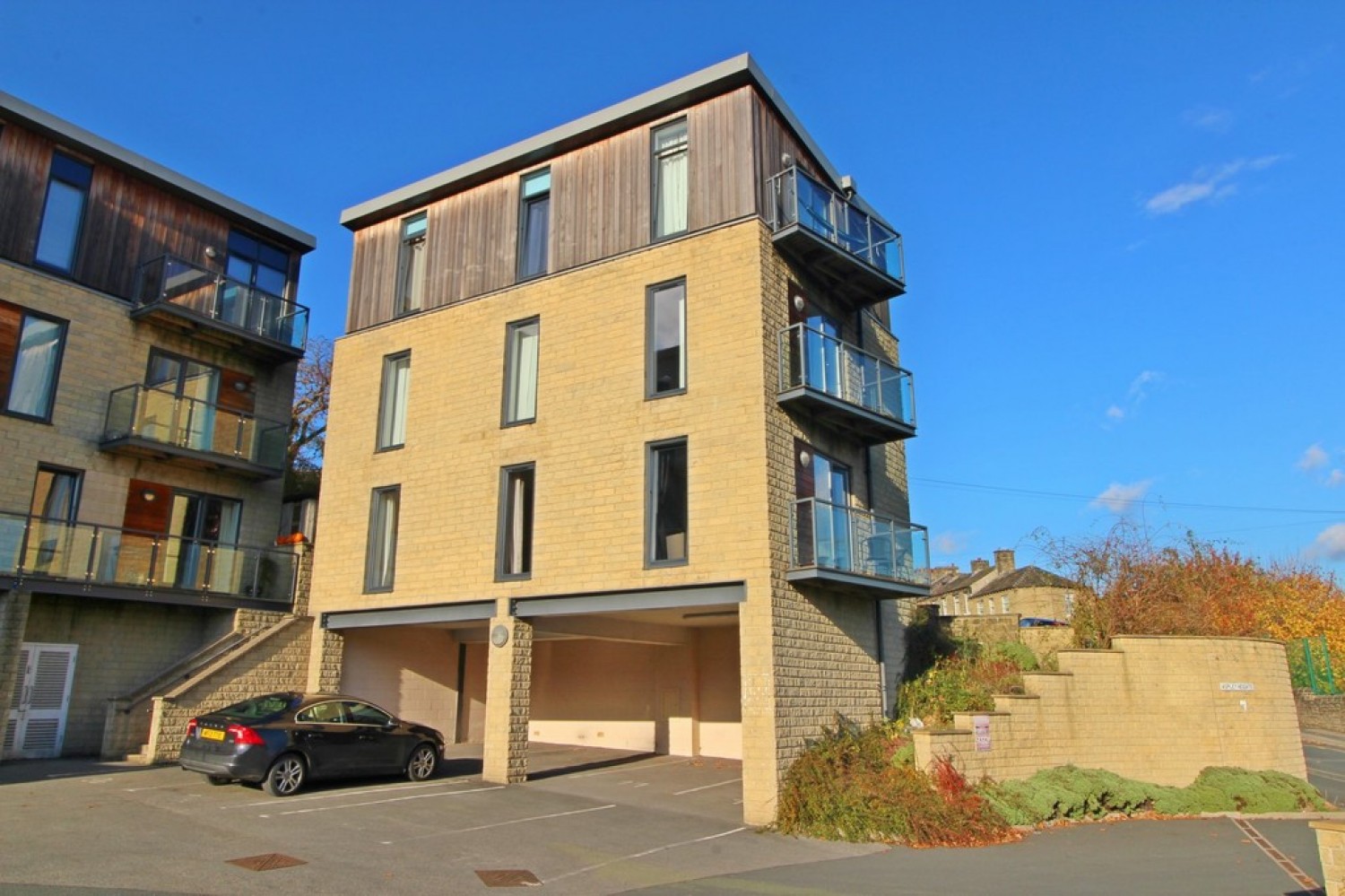 2 bedroom Flat for Letting Aspley Heights, Moldgreen