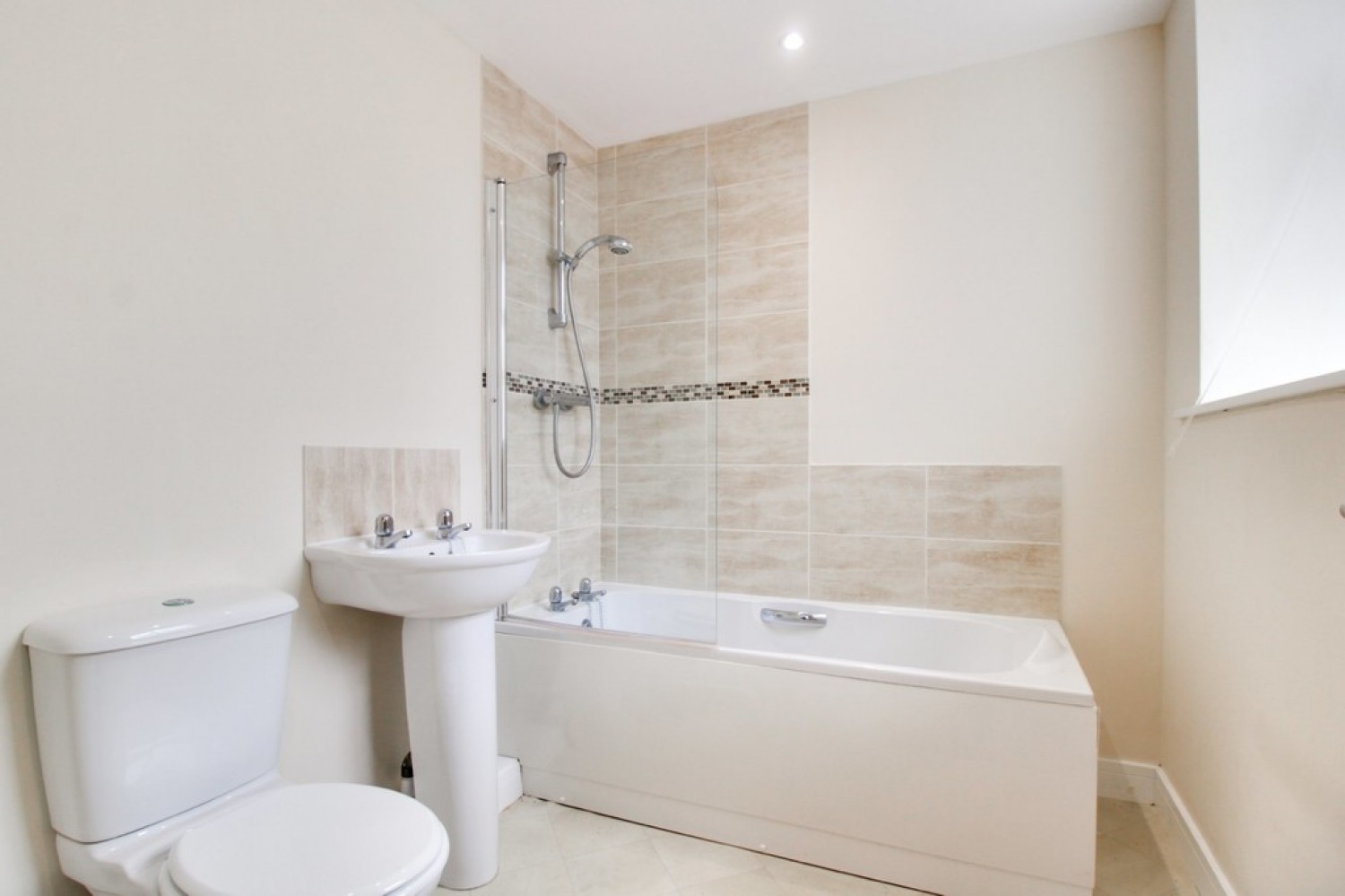 1 bedroom Flat for Letting The Park, Kirkburton