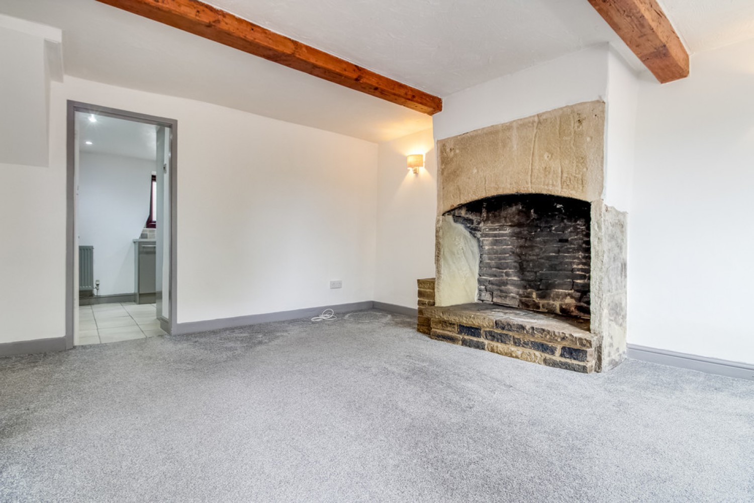 2 bedroom House for Letting Scarhouse Lane, Golcar